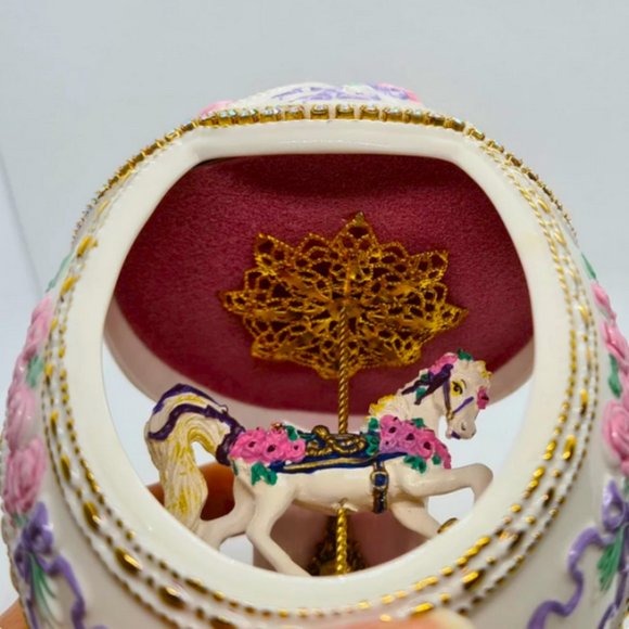 House of Faberge Franklin Mint Musical Carousel Egg NEW - Picture 6 of 12